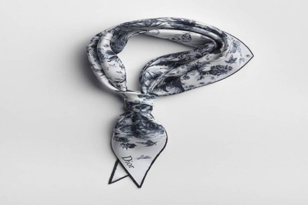 Dior’s New $XXX Scarf is ‘Gam-da-sal’ and I’m Obsessed