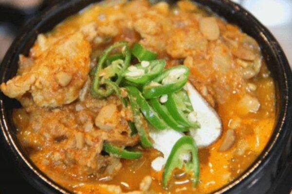 Gen Z’s K-Food Pivot: Why Traditional Staples Face a 2026 Decline