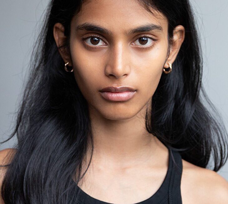 バヴィタ・マンダヴァ：私たちが夢中になったシャネルの新たなミューズ