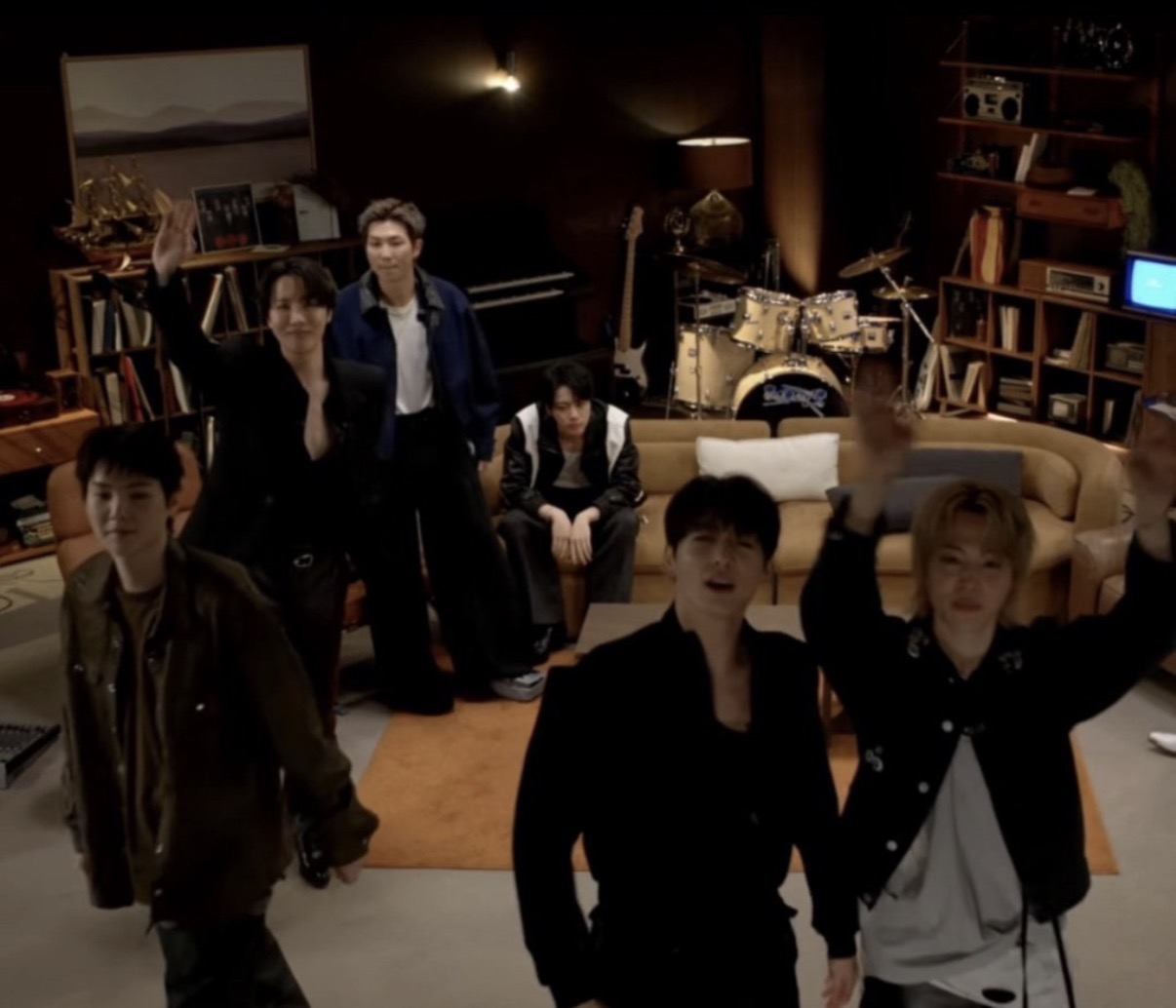 Close-up photo of the physical album credits showing the missing name lines and fan highlights.