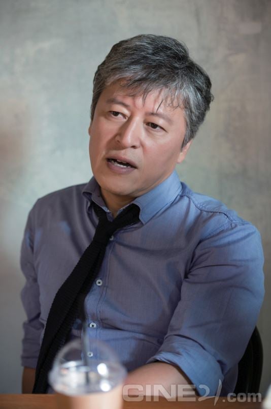 다양한 성격의 상사 캐릭터들을 한눈에 보여주는 앙상블 컷