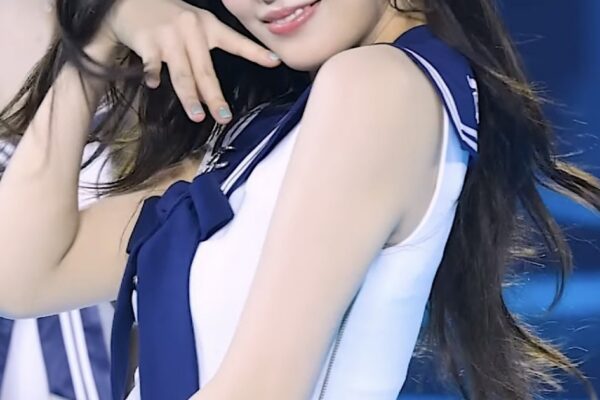 An Yujin’s ‘Perilla Leaf’ Hair is Breaking the 2026 Internet