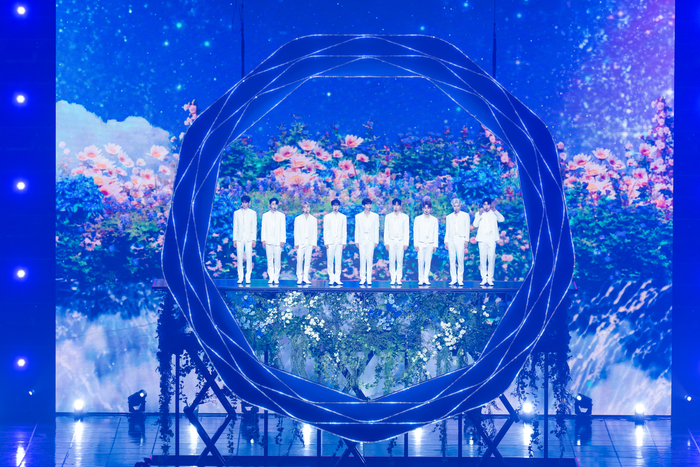 2023년 8월 15일 고척 스카이돔에서 열린 제로베이스원 첫 팬콘서트 무대 전경