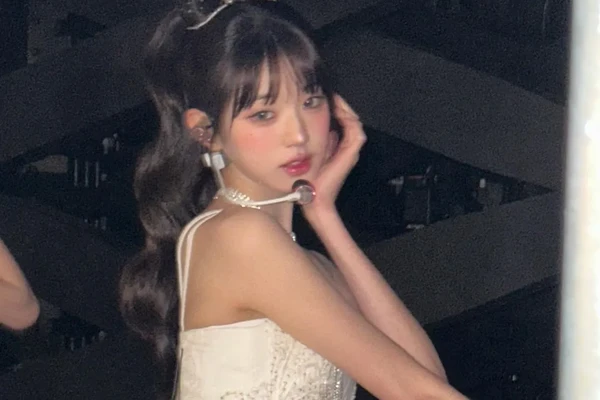 IVEウォニョンの「より強力なポジティブシンキング」は2026年も流行し続けるでしょう！幸運を引き寄せる秘訣は何でしょうか？ 💄✨