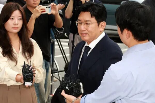 HYBE Shock: Bang Si-hyuk Faces Arrest Warrant Over 190B KRW Scandal