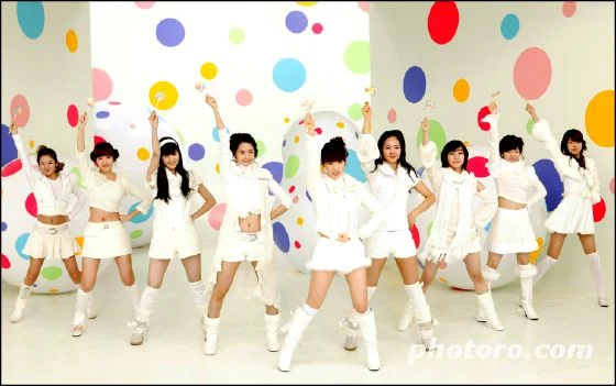 A soft-focus aesthetic shot showing the classic pure and innocent K-pop vibe that fans are missing in 2026